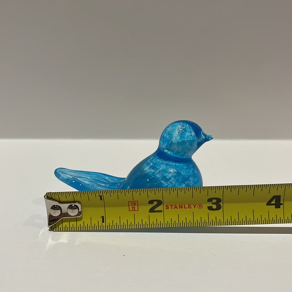 Vtg Blue and Clear Glass Bird Figurine/Paperweight - Picture 6 of 7